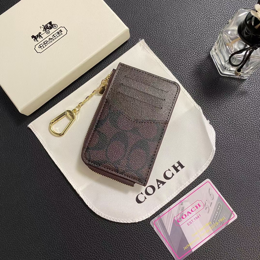 Chic CO Timeless Classic Card Holder Wallet with Sleek Designs