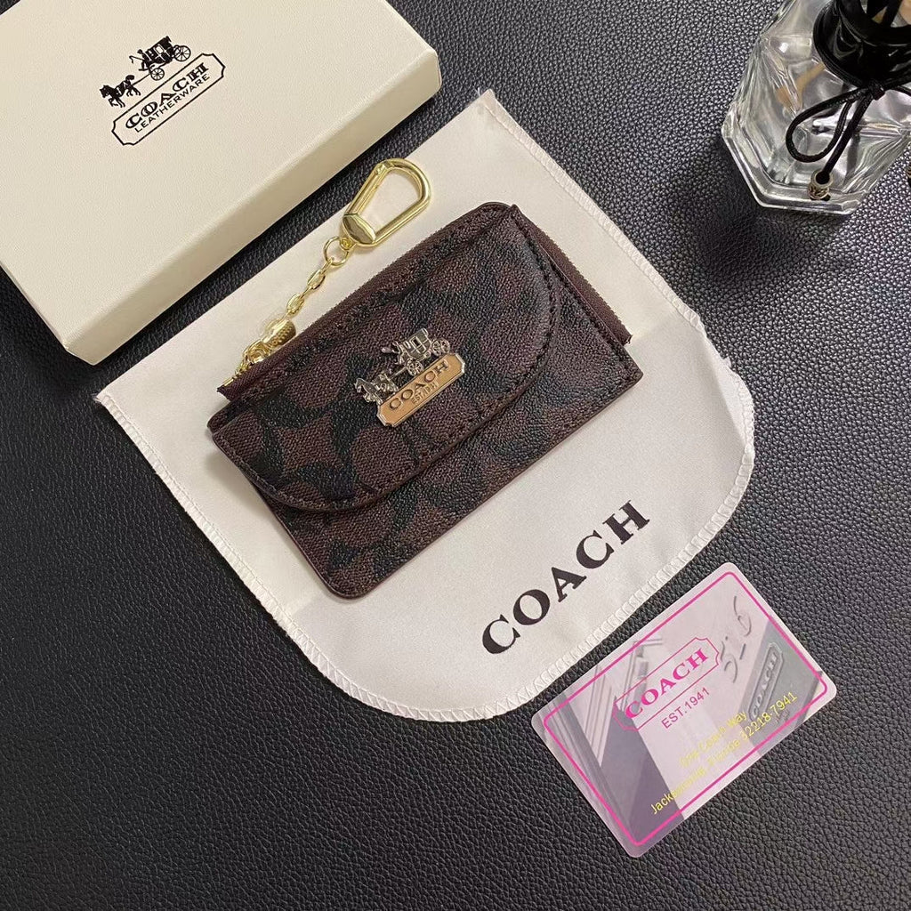 Chic CO Timeless Classic Card Holder Wallet with Sleek Designs
