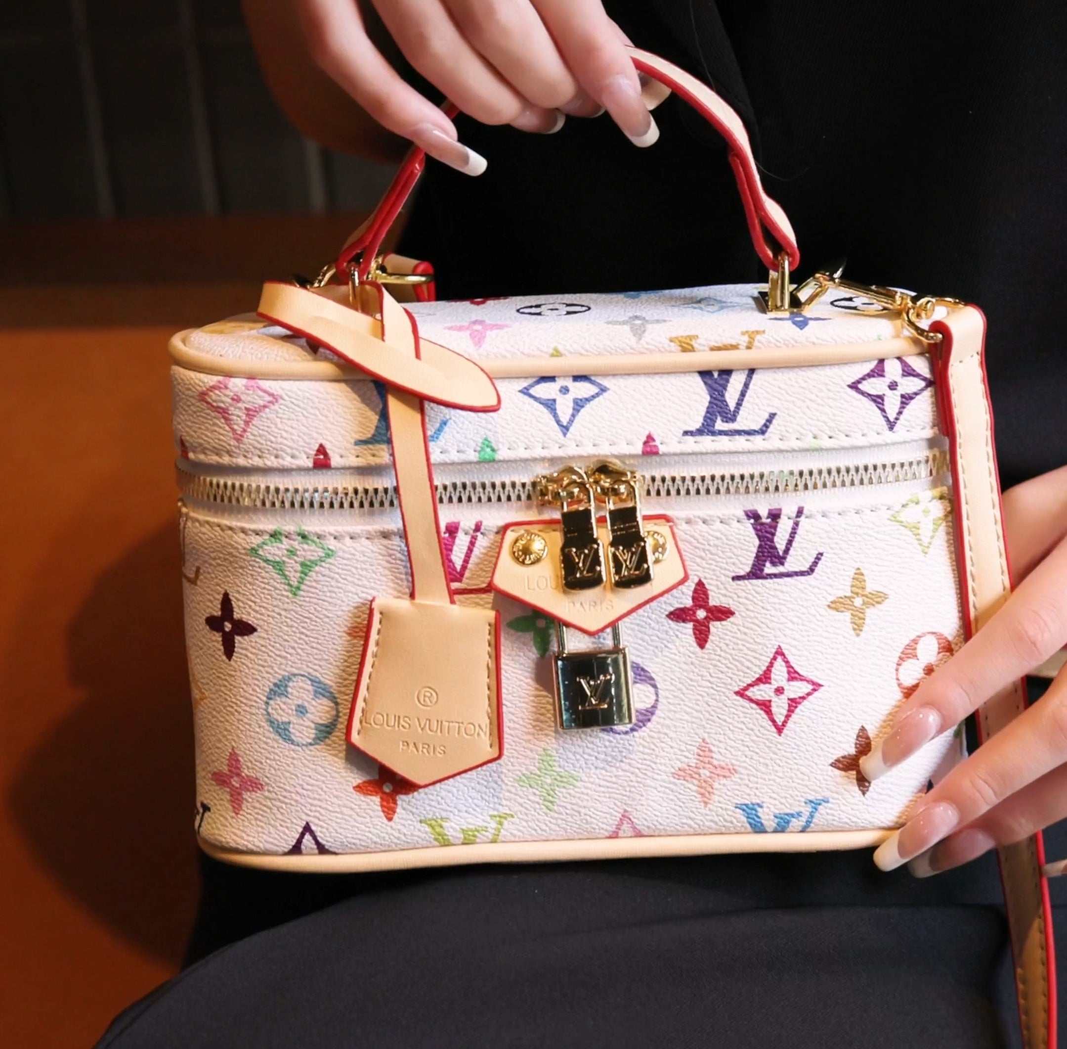 Vintage-Inspired Box hand bag – Elegant Monogram Tote Box-1-2