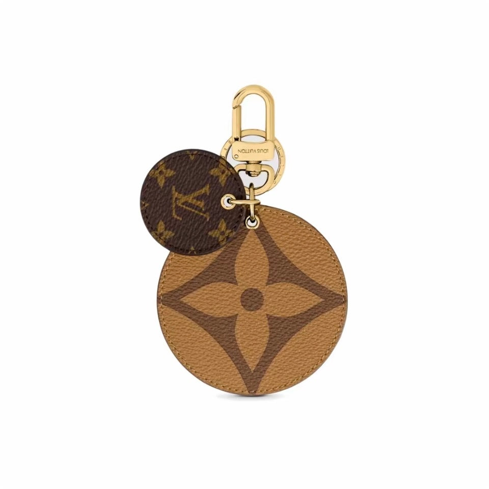 1V key chain-702s