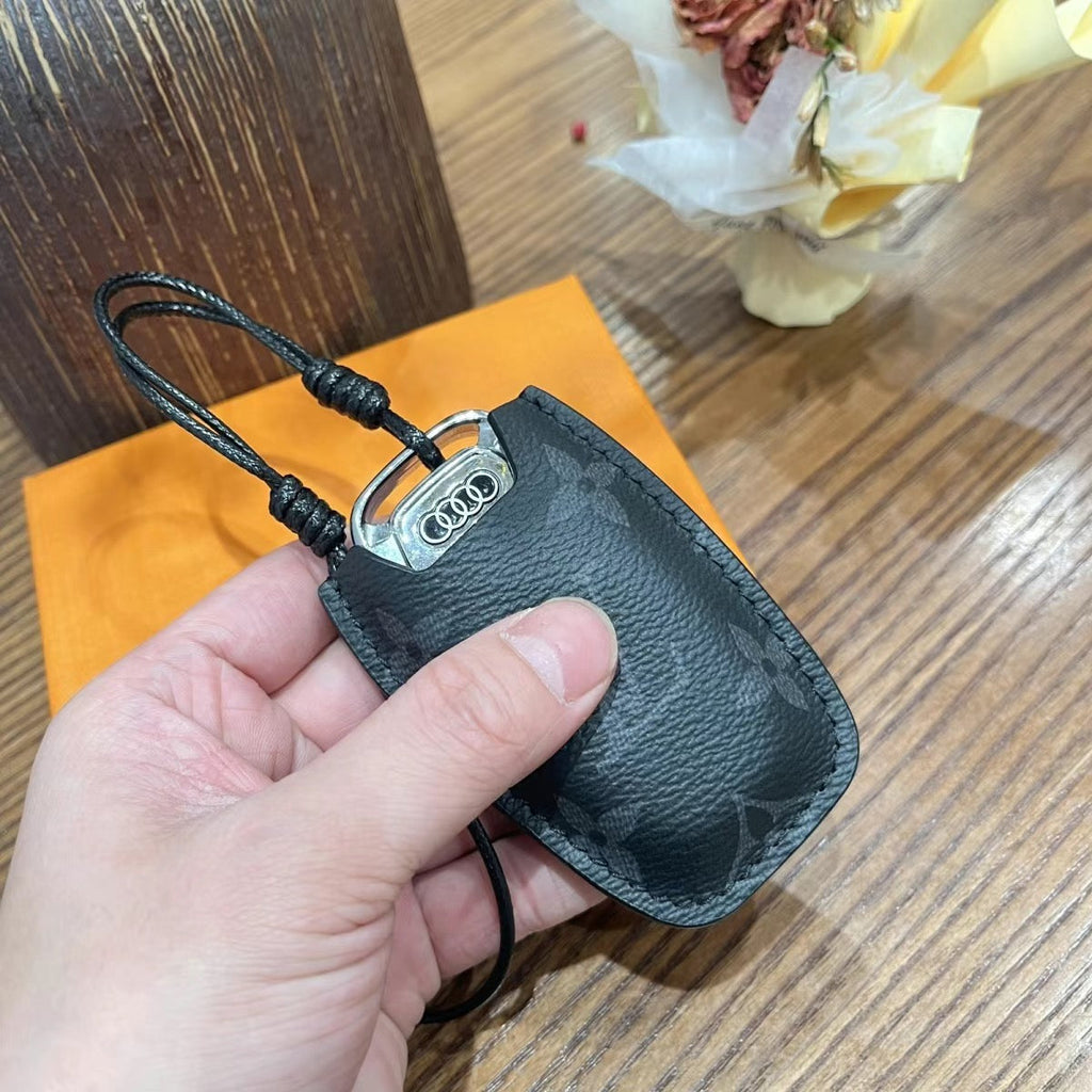 Luxury Leather Smart Key Cover – Designed for Audi, BMW, Benz, Lincoln & VW 🚗✨s
