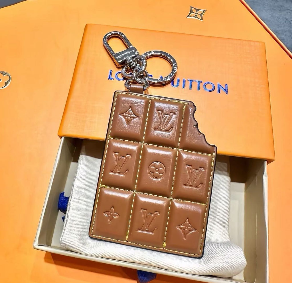 🍫 L&V Chocolate - Style Leather Keychain & Bag Charm 🍫s