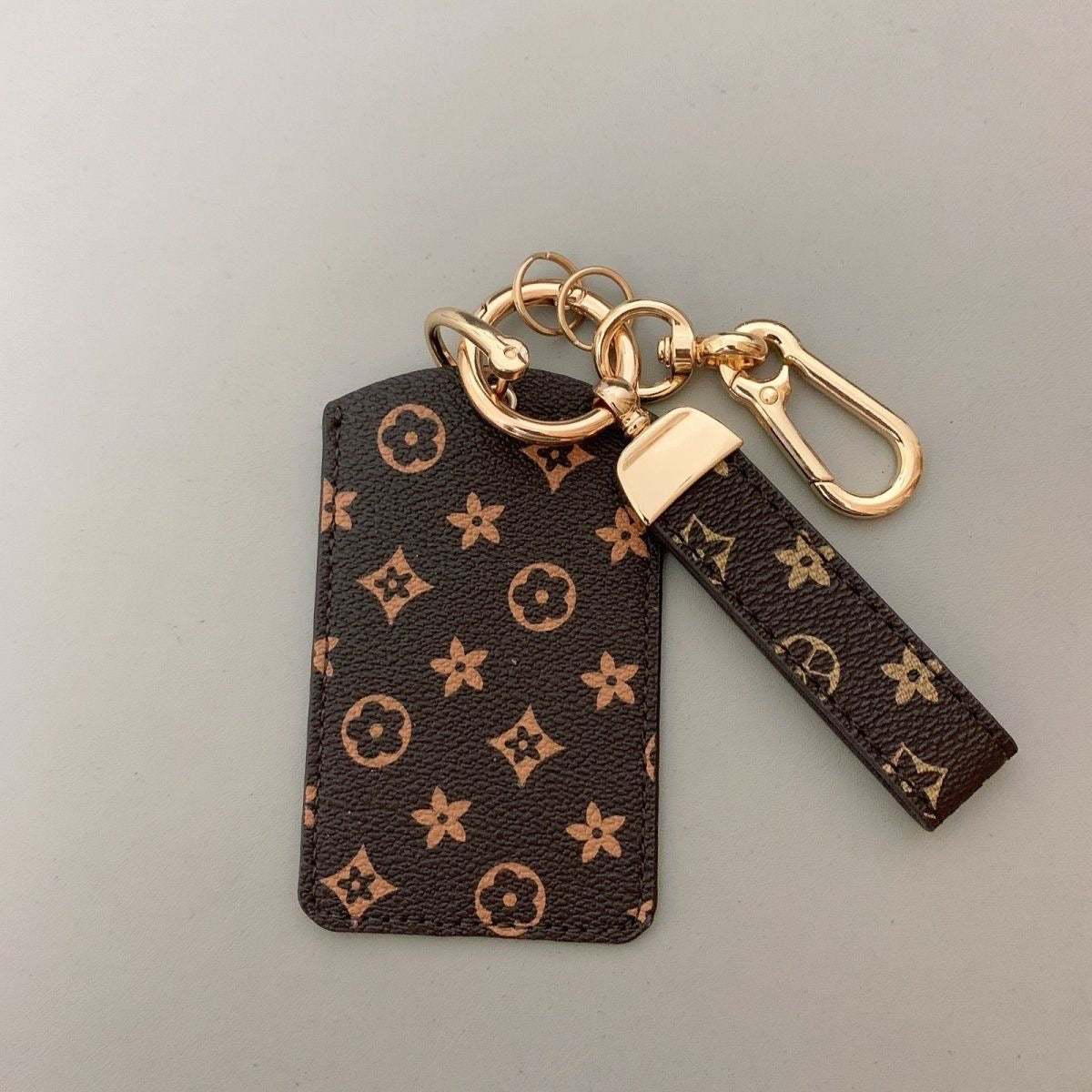 Luxury key case exclusively for Teslas