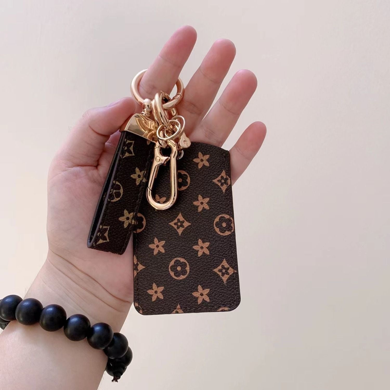 Luxury key case exclusively for Teslas