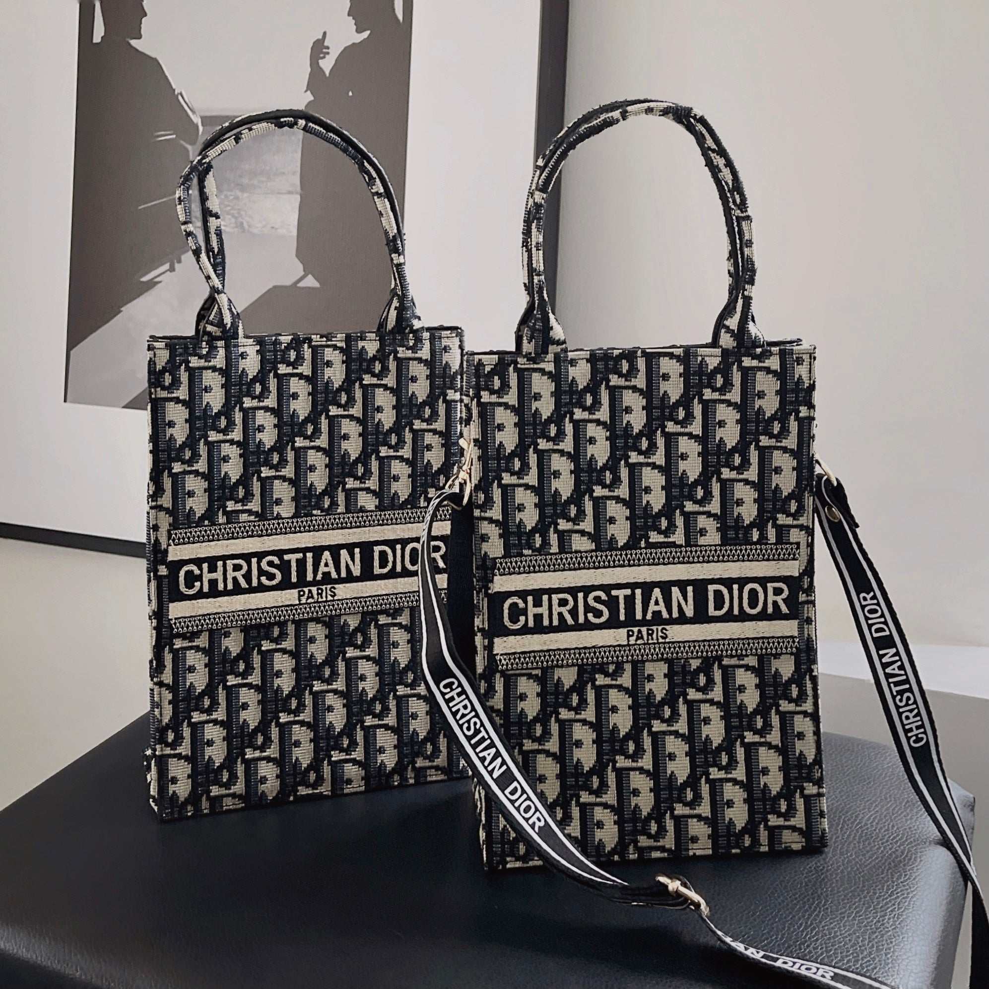 Classic Tote Bag With Crossbody Strap-1-2