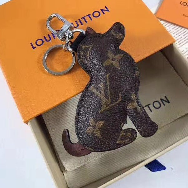 Paris Show Pendant
