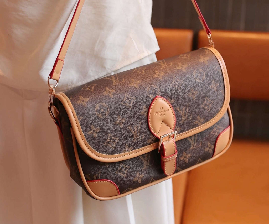 Vintage-Inspired Box Hand bag-1-2