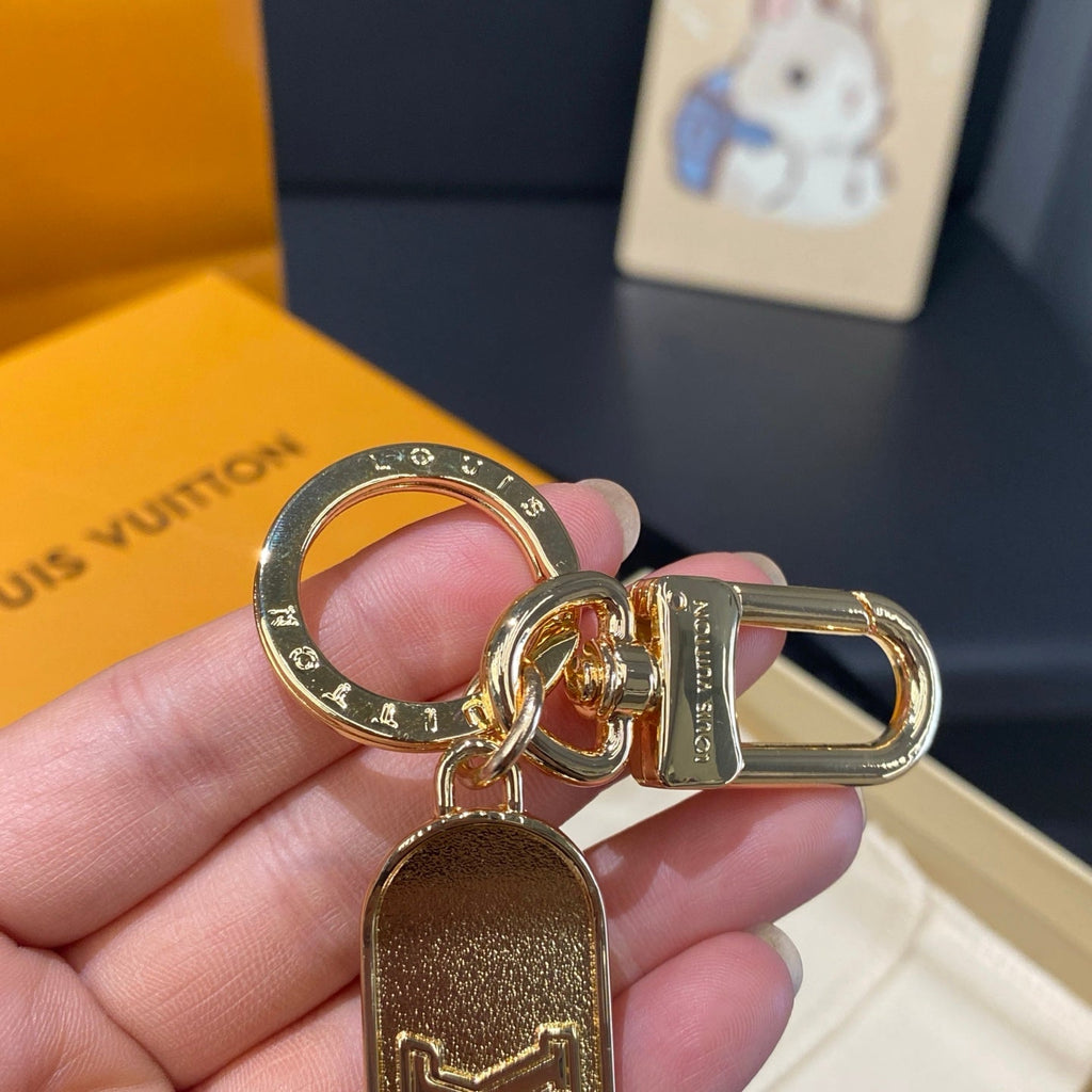Luxury hanging ornament/keychain L-007s