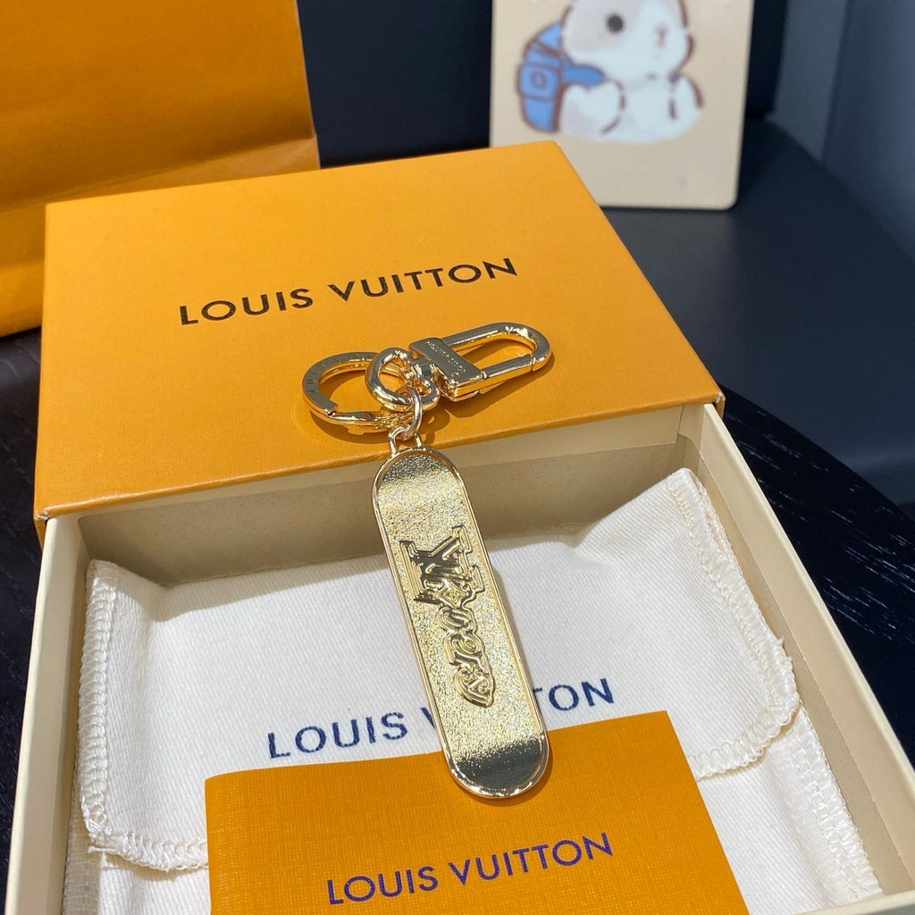 Luxury hanging ornament/keychain L-007s