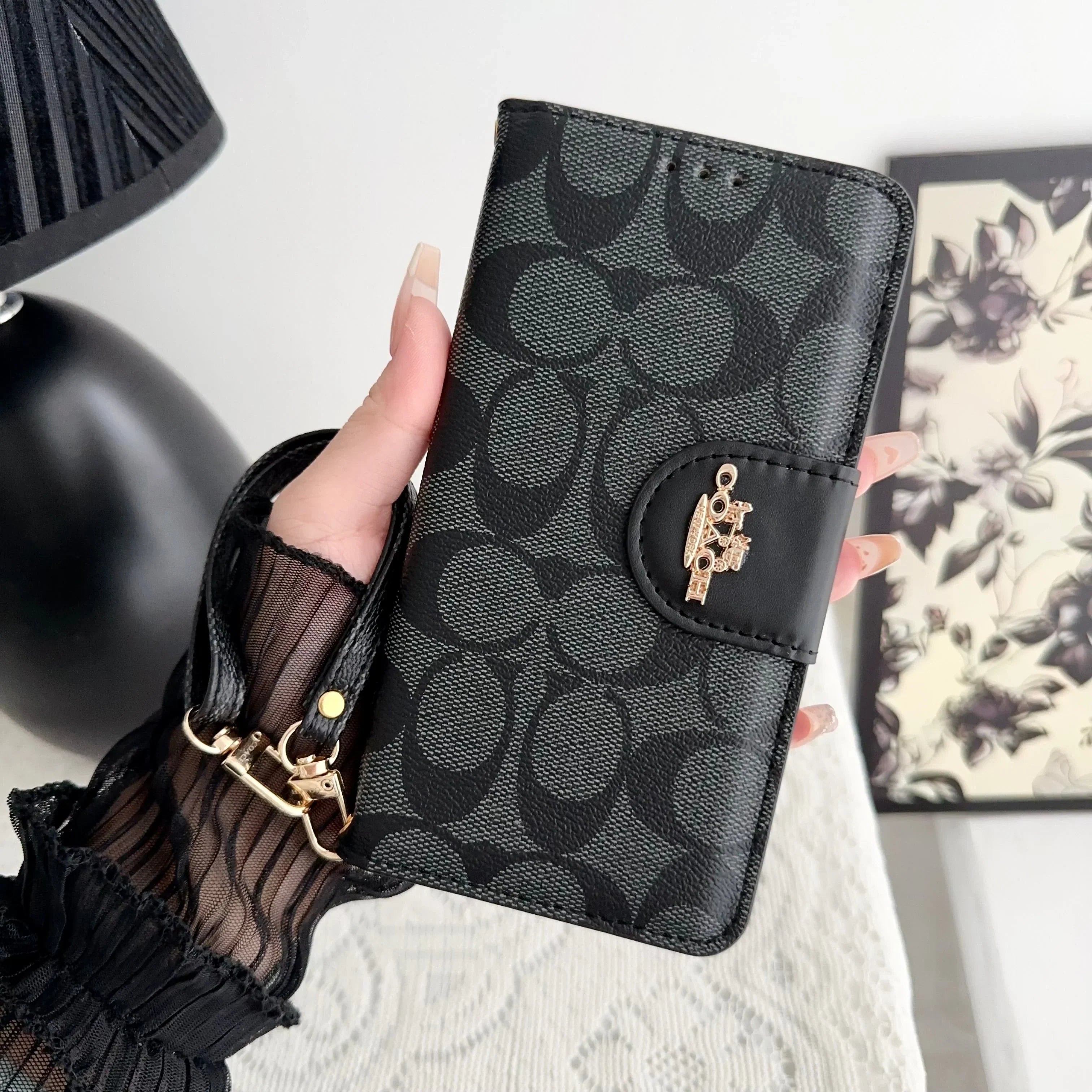 CCH iPhone Case  Leather Flip Case with Card Holder