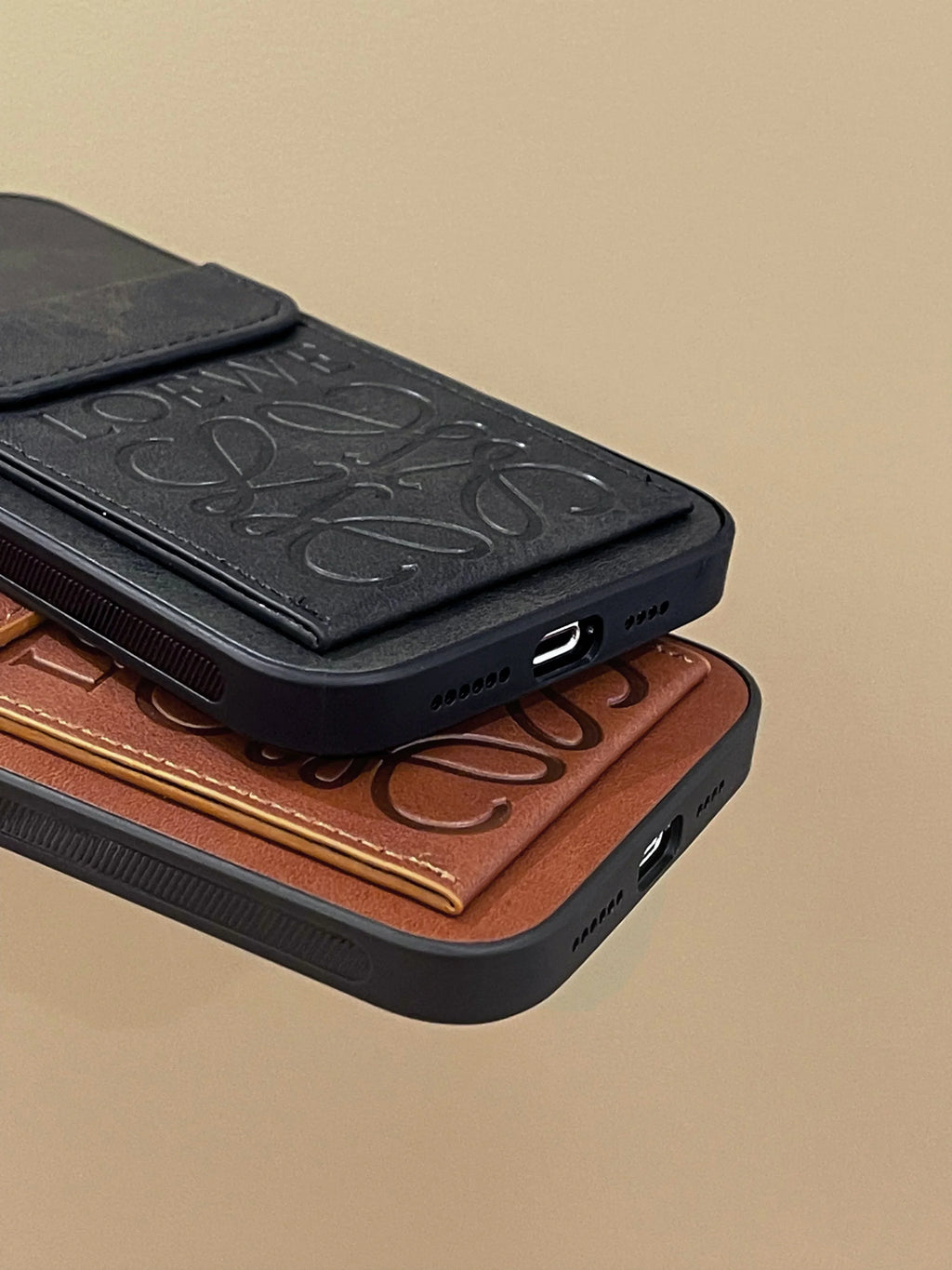 LOEWE iPhone Case With Card Holder Black-LZP241448
