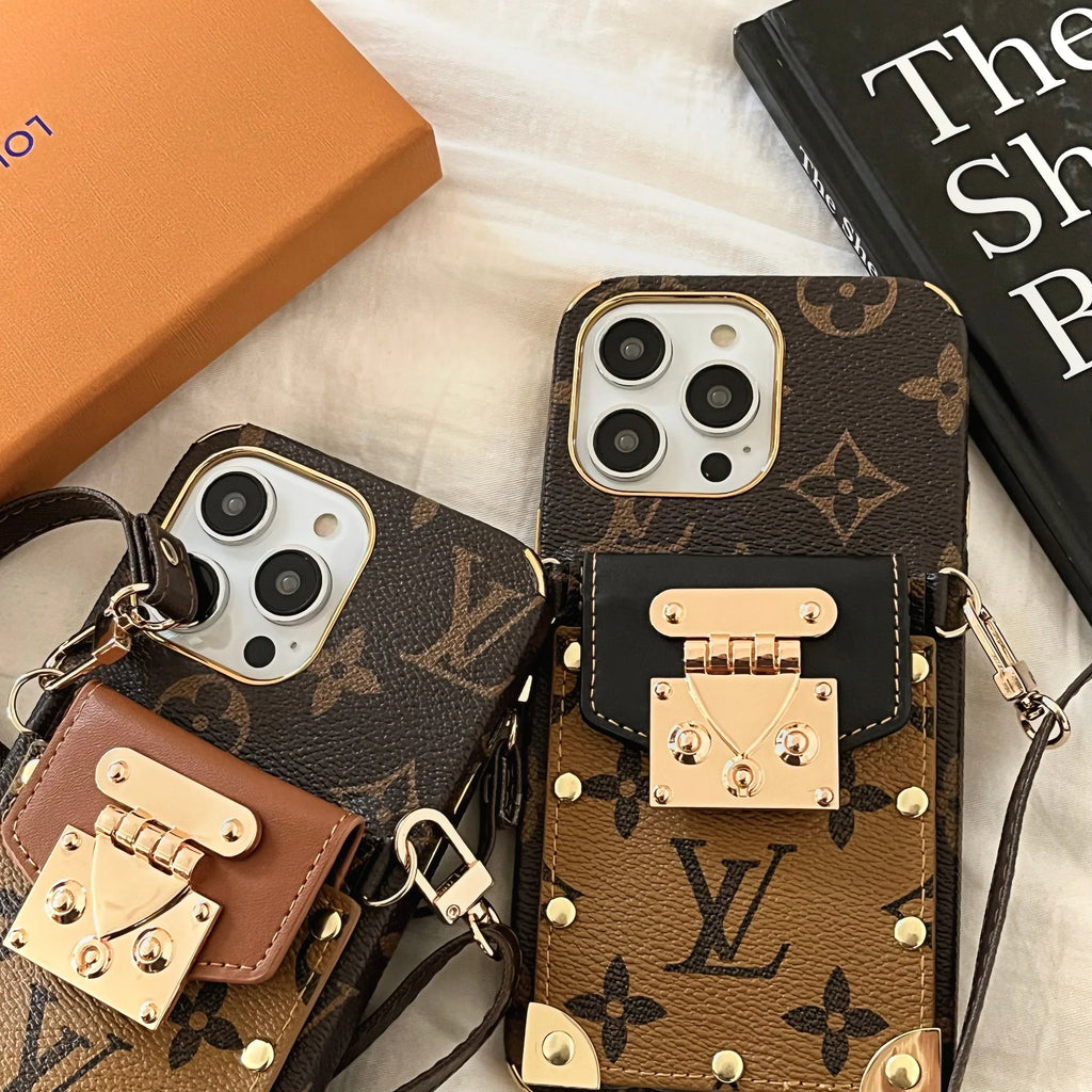 Lou Chain Leather iPhone Case
