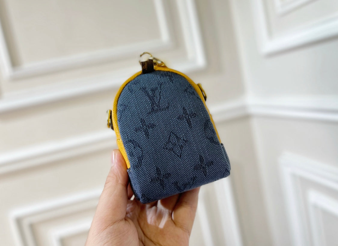 Luxury puppet keychains