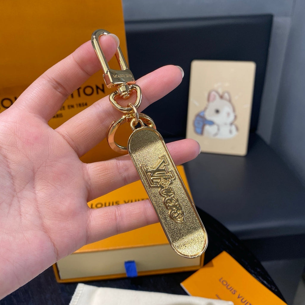 Luxury hanging ornament/keychain L-007s