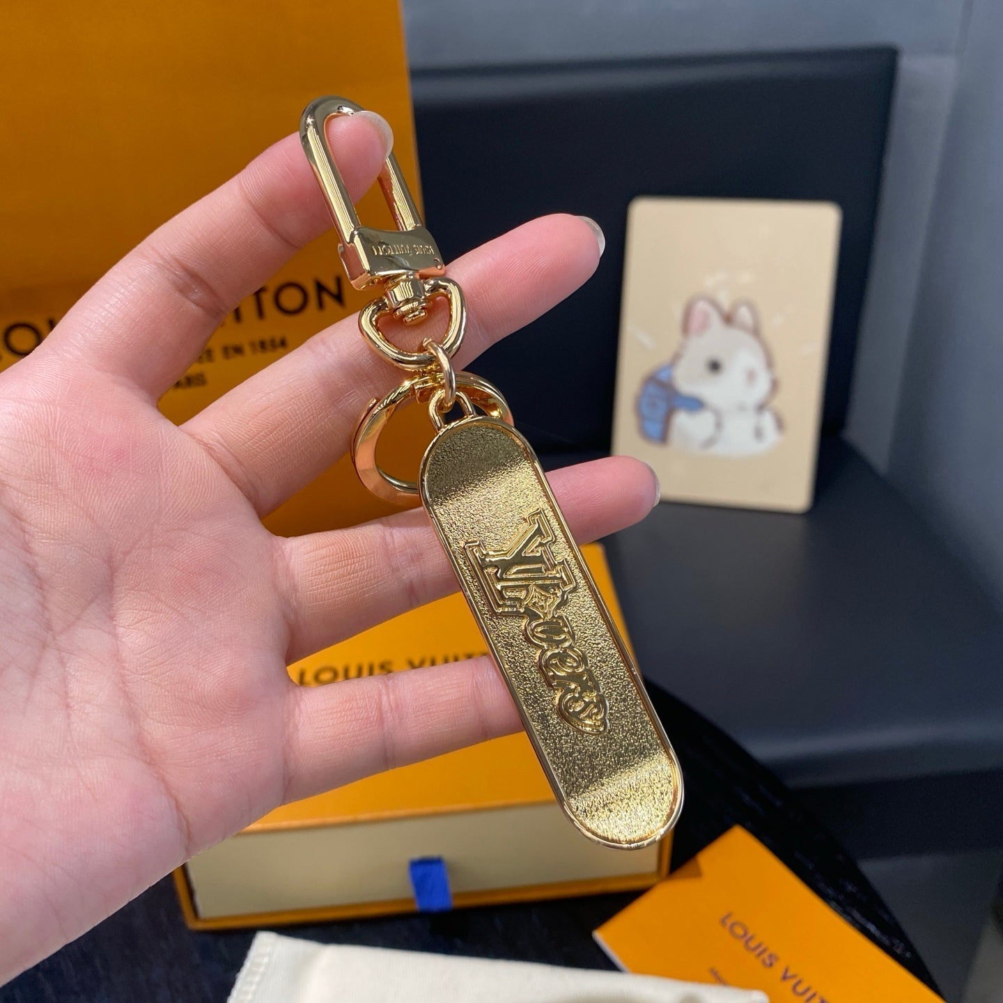 Luxury hanging ornament/keychain L-007s