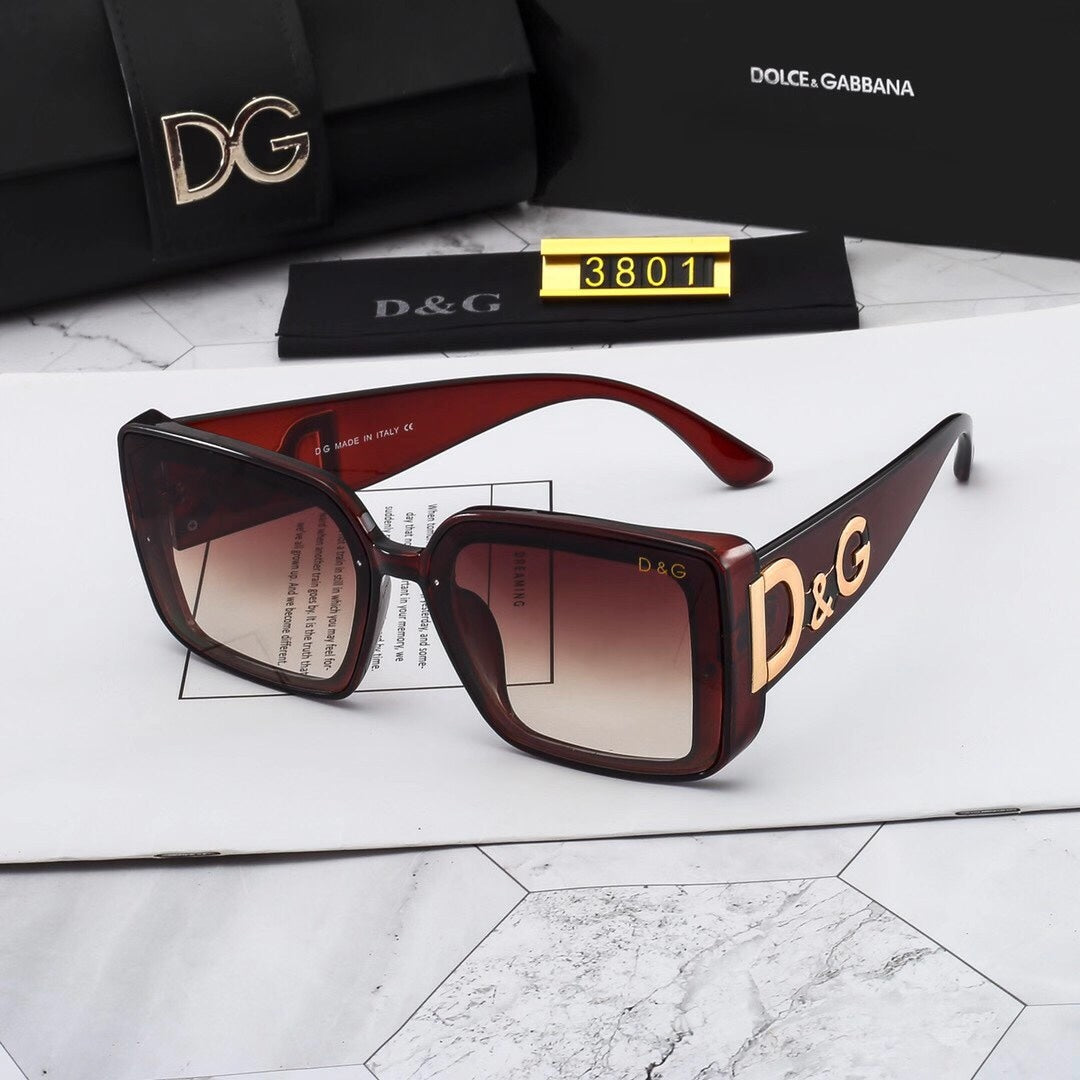 Woman's Thick Frame Fashion Sunglasses 3801s