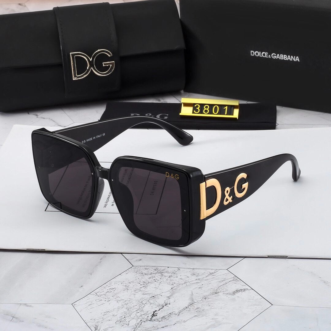 Woman's Thick Frame Fashion Sunglasses 3801s