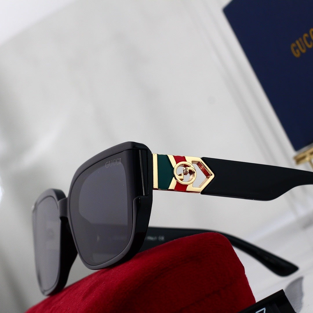 Fashion hot 7 color sunglasses 0667s