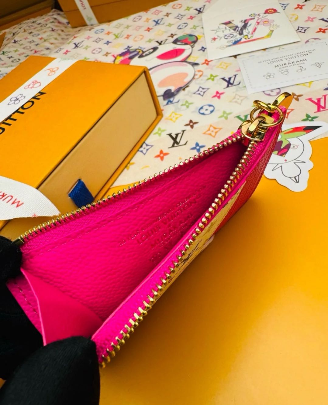 L--Inspired Card Holder Wallet: Chic & Functional!s